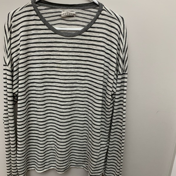 Velvet by Graham and Spencer top - Picture 1 of 3